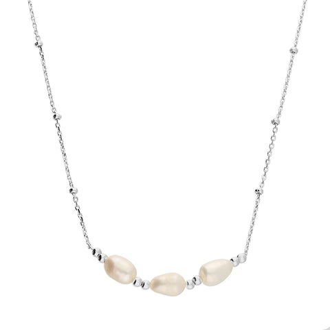 Silver Freshwater Pearl Necklet complete with presentation box