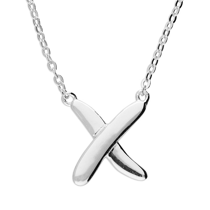 Silver plain pendant and chain complete with presentation box