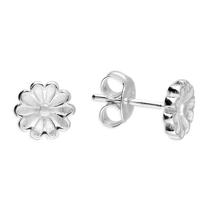 Silver plain stud earrings complete with presentation box