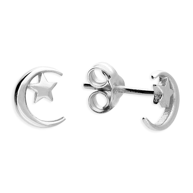 Silver plain stud earrings complete with presentation box