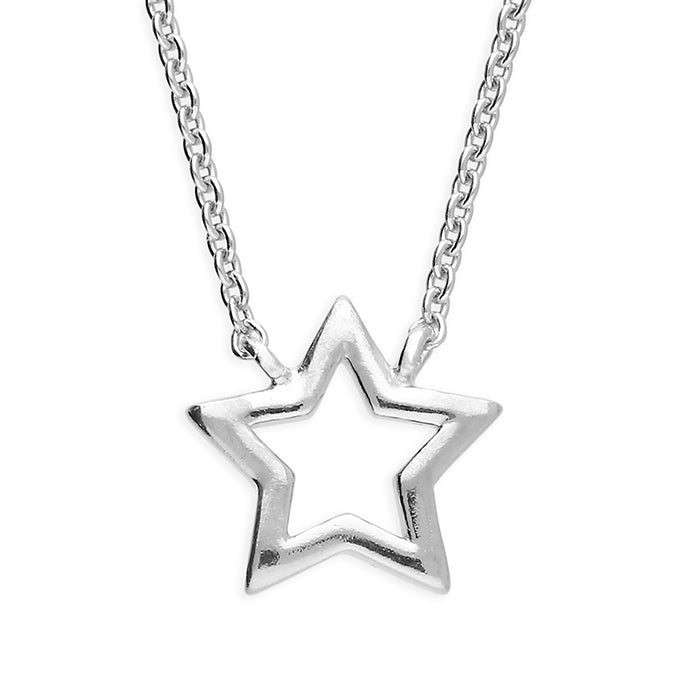 Silver plain pendant and chain complete with presentation box