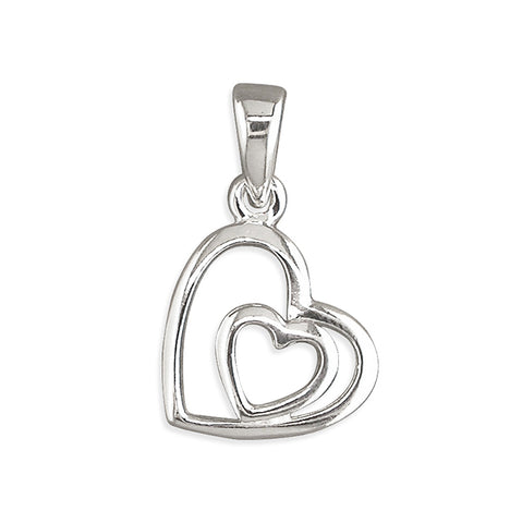 Silver heart pendant and chain complete with presentation box