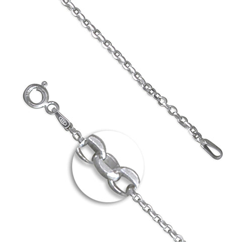 Silver 18inch/46cms curb link Chain complete with presentation box